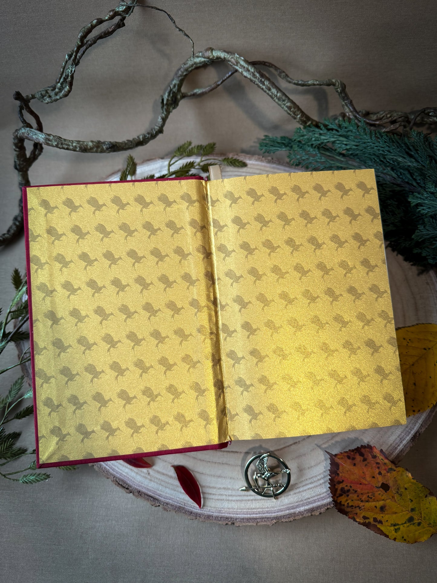 Catching Fire – The Hunger Games Special Edition, Handmade Clothbound Book, Suzanne Collins