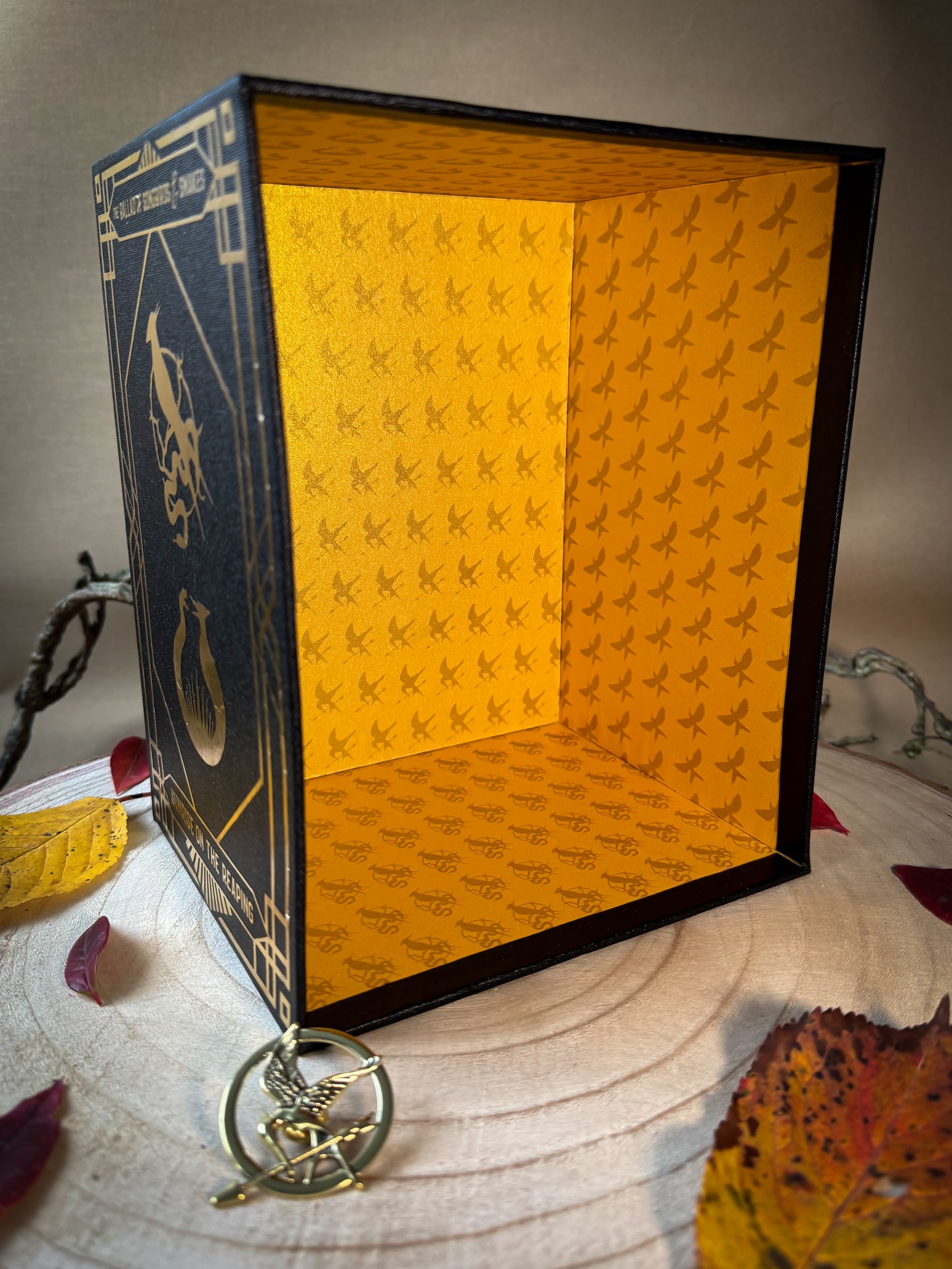 The Hunger Games Complete Bookset – Special Edition, Handmade 5 book Collection, Suzanne Collins