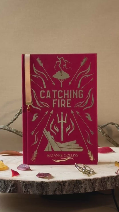 The Hunger Games 3 Book Set – Special Edition, Handmade Clothbound Book, Suzanne Collins